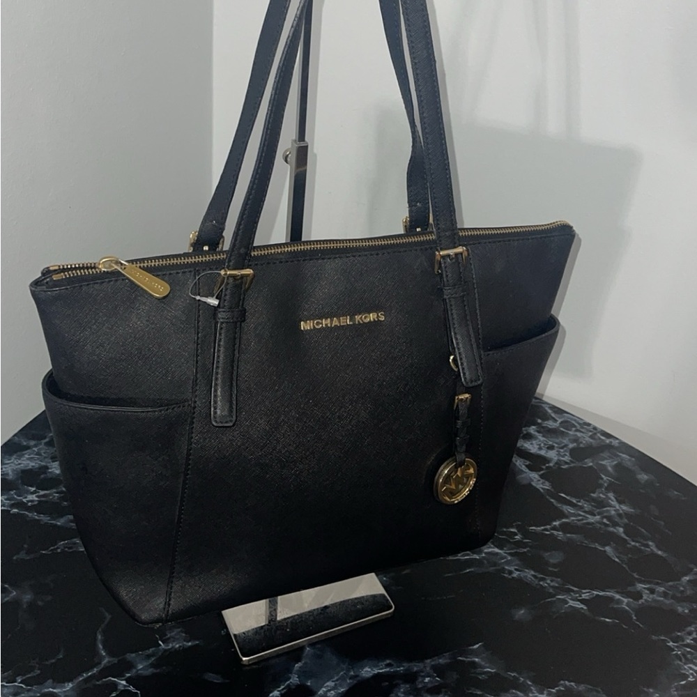 MICHAEL Michael Kors Jet Set East-West Leather Black Tote Bag AUTHENTIC